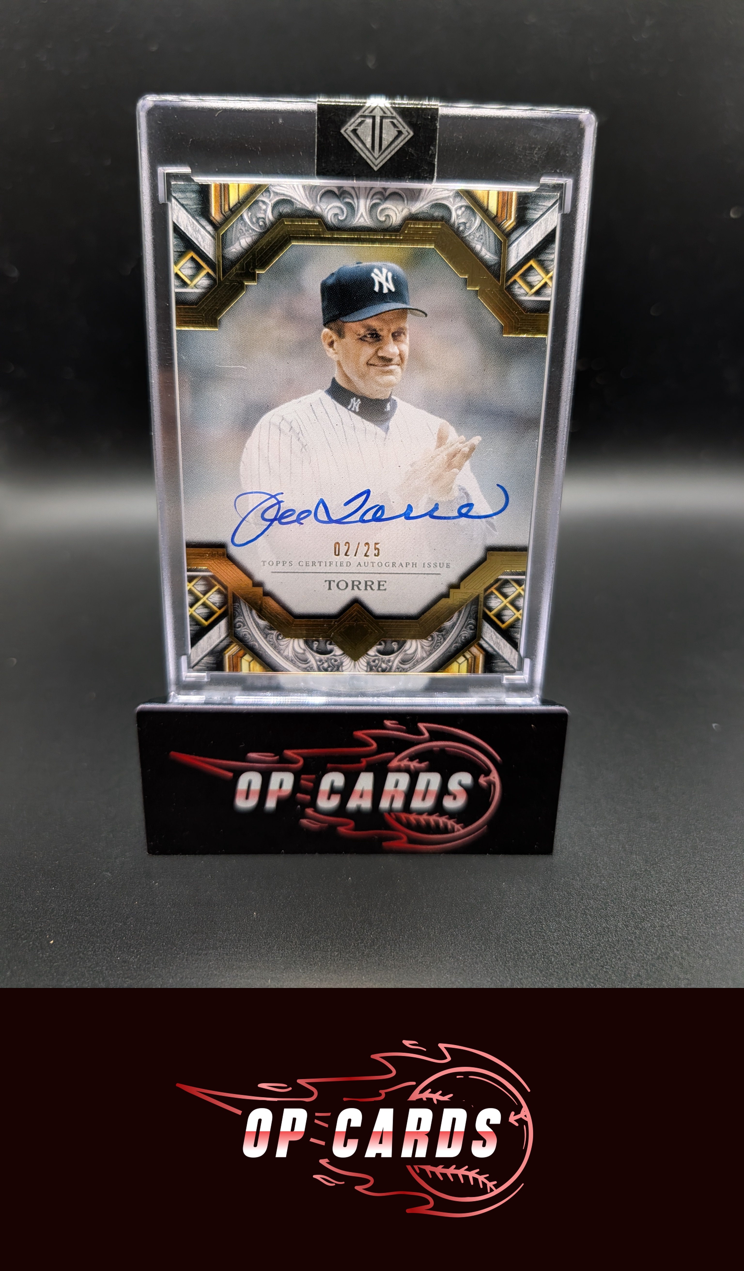 Joe Torre 2025 Topps Transcendent Collection #TAC-JT Gold Framed Autographs #/25